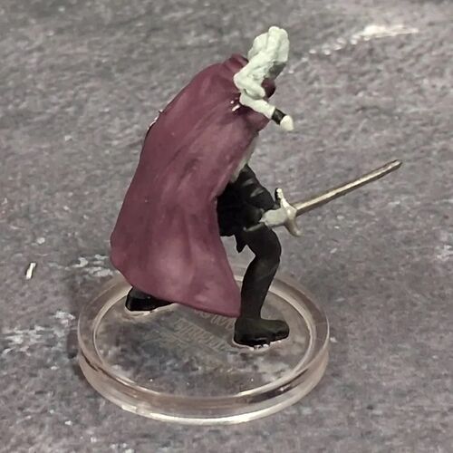 Adventures in Faerun #16 Drow Elite Warrior of Lolth (U)