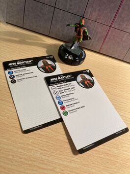 DC Heroclix Wonder Woman 80th Anniversary Box - 105a / 105b Miss Martian