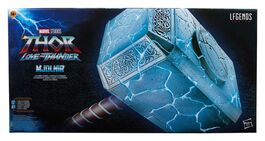 Thor: Love and Thunder Marvel Legends 1/1 Martillo electrónico premium Mjolnir 49 cm Thor: Love and Thunder Marvel Legends 1/1 Martillo electrónico premium Mjolnir 49 cm